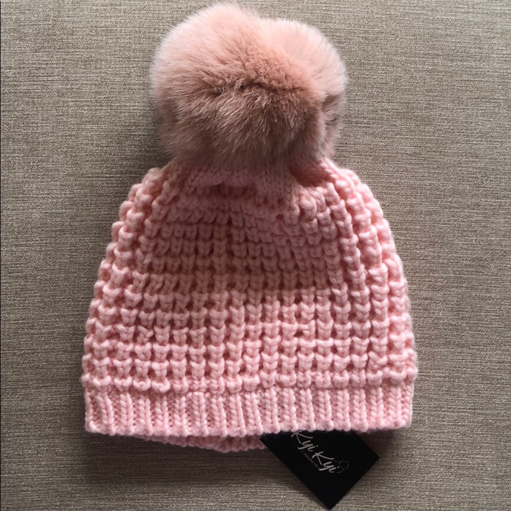 Kyi Kyi Canada genuine fox fur pompom hat